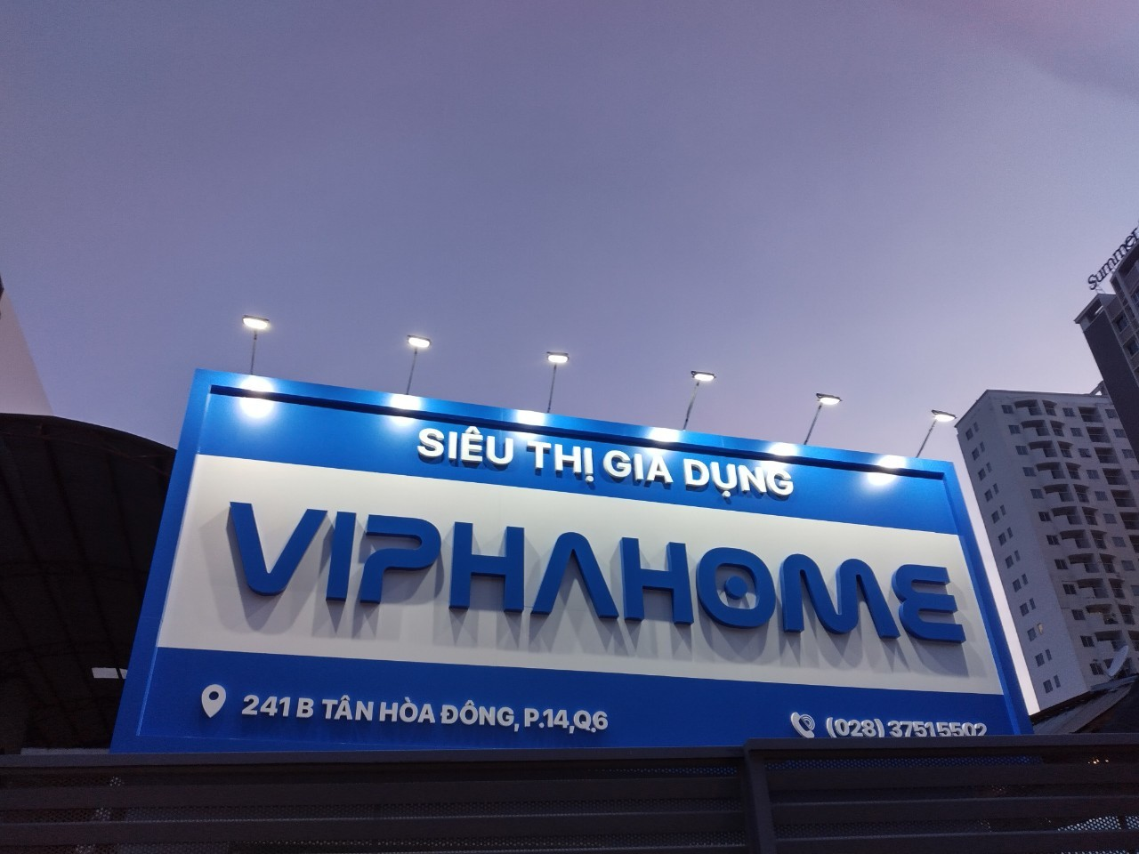 Bảng hiệu chữ Alu